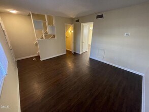 120 Byrum St in Cary, NC - Foto de edificio - Building Photo