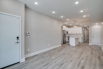 2017 N College Ave in Philadelphia, PA - Building Photo - Building Photo