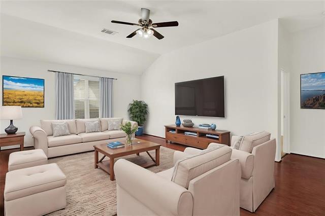 4204 Enchanted Rock Ln in Fort Worth, TX - Building Photo - Building Photo