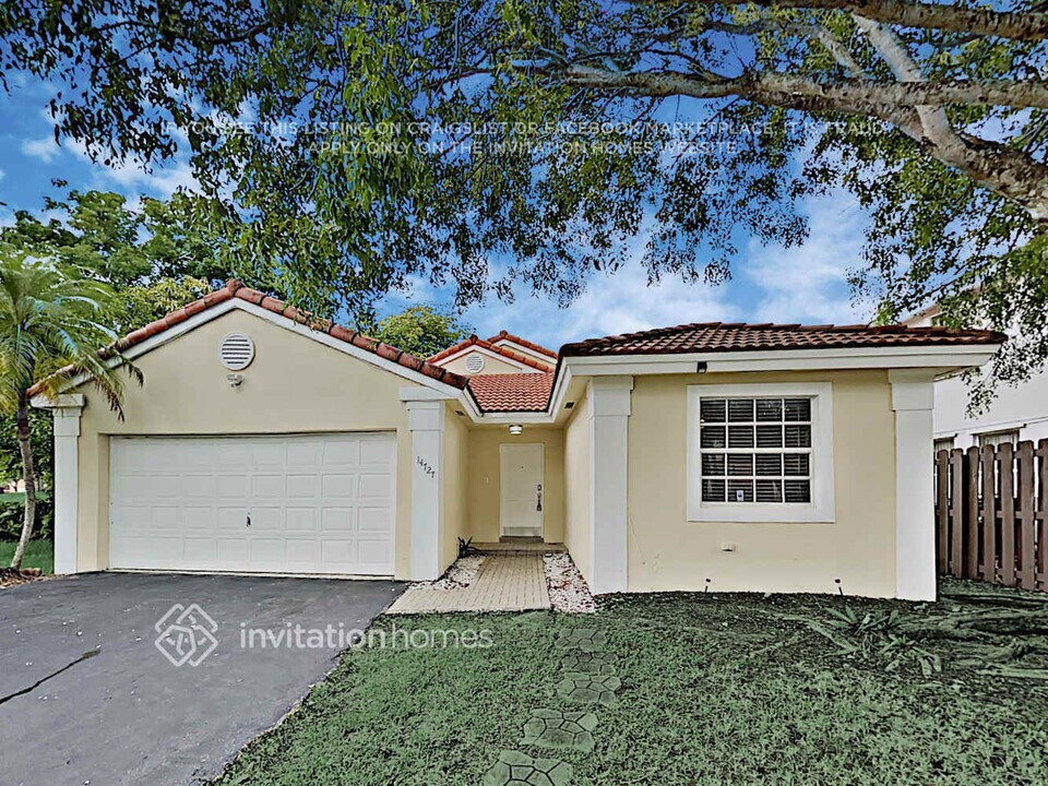 14727 SW 46th Ln in Miami, FL - Building Photo