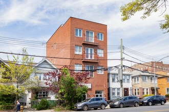 1309 Avenue P in Brooklyn, NY - Foto de edificio - Building Photo