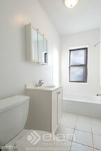 38235 N Fremont St-Unit -Apt 1W in Chicago, IL - Building Photo - Building Photo