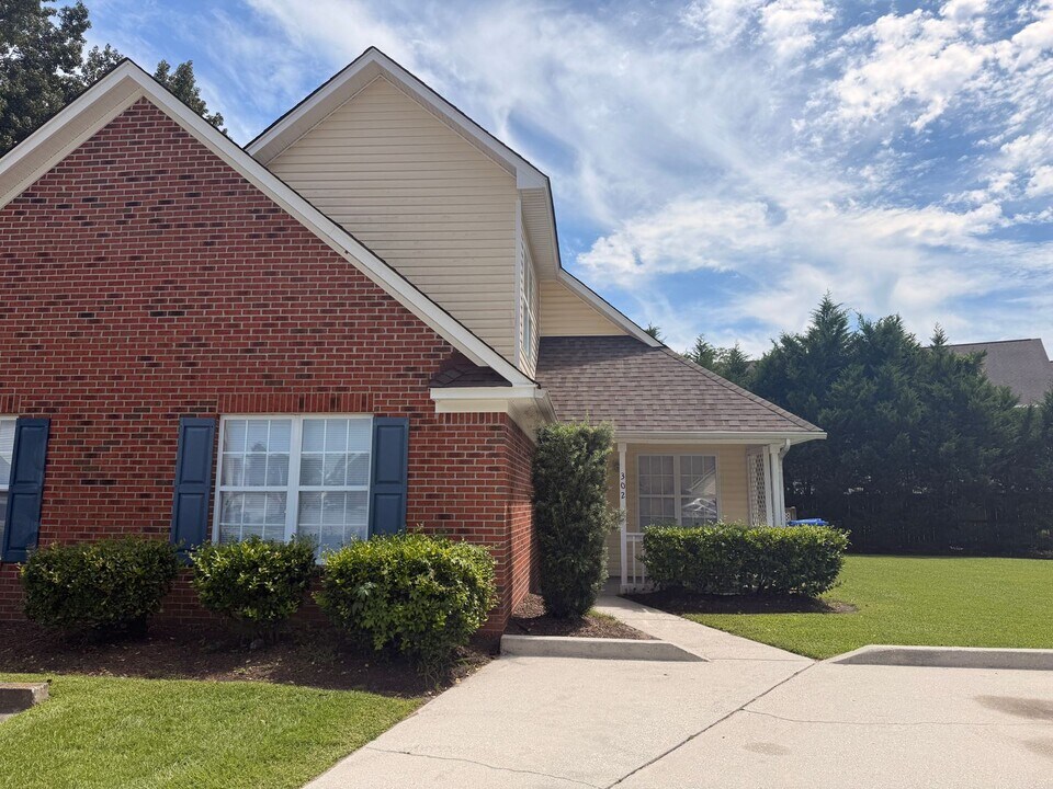 302 St Rosea Rd in Wilmington, NC - Building Photo