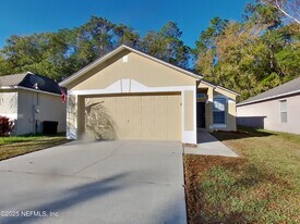 3442 Talisman Drive in Middleburg, FL - Building Photo