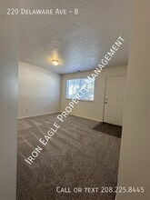 220 Delaware Ave in Nampa, ID - Building Photo - Building Photo