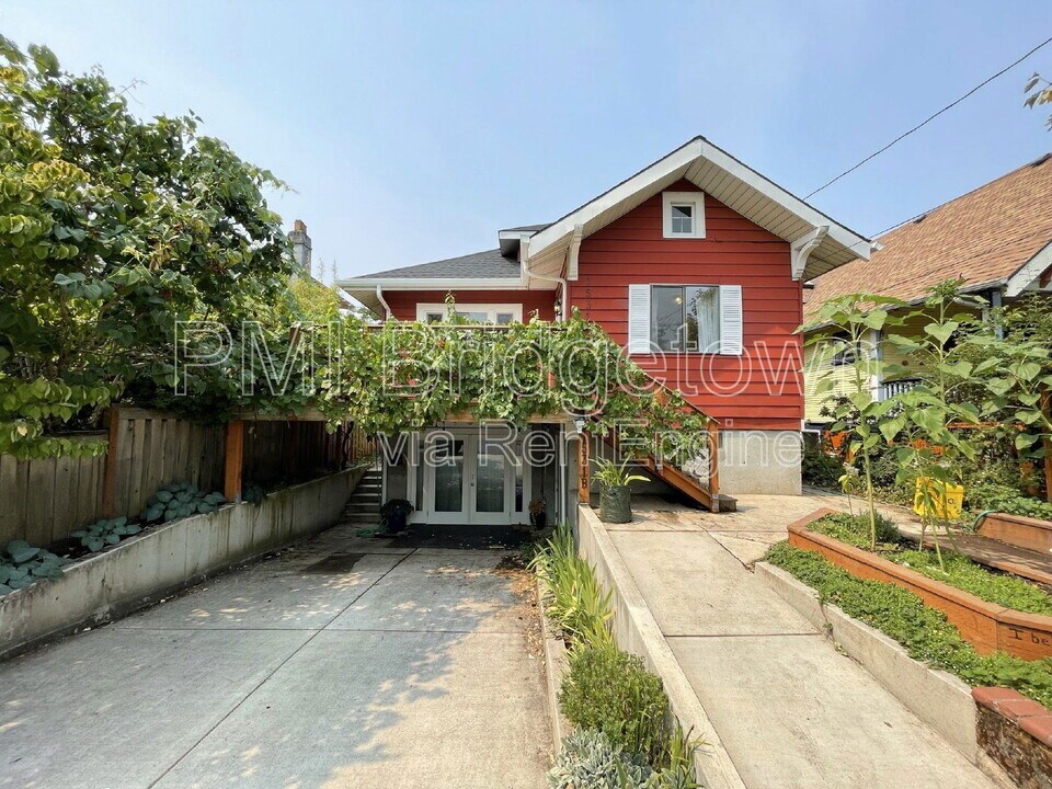 1531 SE 48th Av in Portland, OR - Building Photo