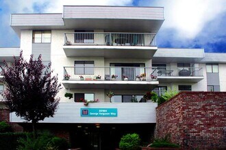 Sunshine Apartments in Abbotsford, BC - Building Photo - Building Photo