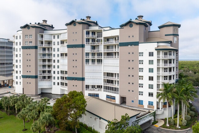 Aqua in Naples, FL - Building Photo - Building Photo