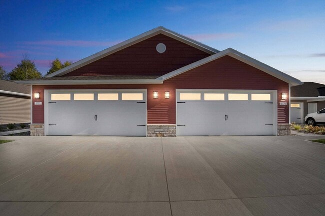 Redwood Galloway in Galloway, OH - Foto de edificio - Building Photo