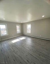 315 Smith St in Woodbridge Township, NJ - Building Photo - Building Photo