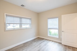 Hudson Place in Highland, NY - Foto de edificio - Interior Photo