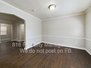 5015 E 40th St in Kansas City, MO - Building Photo - Building Photo