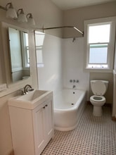 1732 6th Ave in Oakland, CA - Building Photo - Building Photo