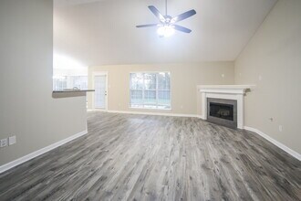 5755 Kuykendall Dr in Southaven, MS - Foto de edificio - Building Photo