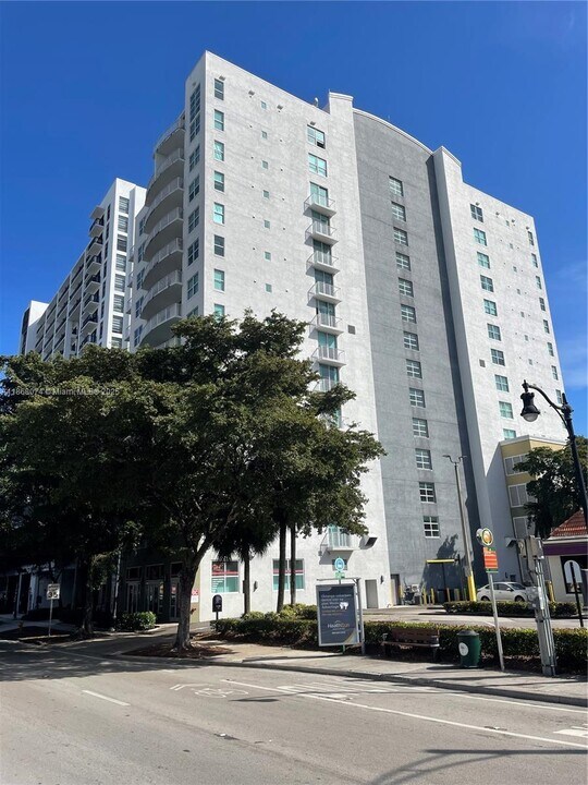 3180 SW 22nd Terrace in Miami, FL - Building Photo