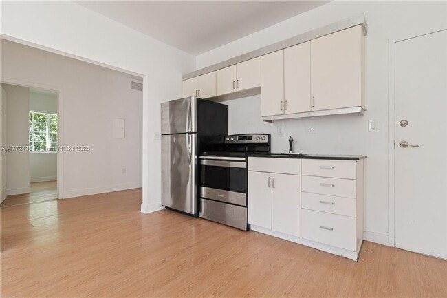 property at 1219 Meridian Ave