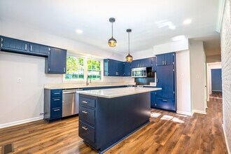 7605 Fleming Hills Dr SW in Huntsville, AL - Building Photo - Building Photo