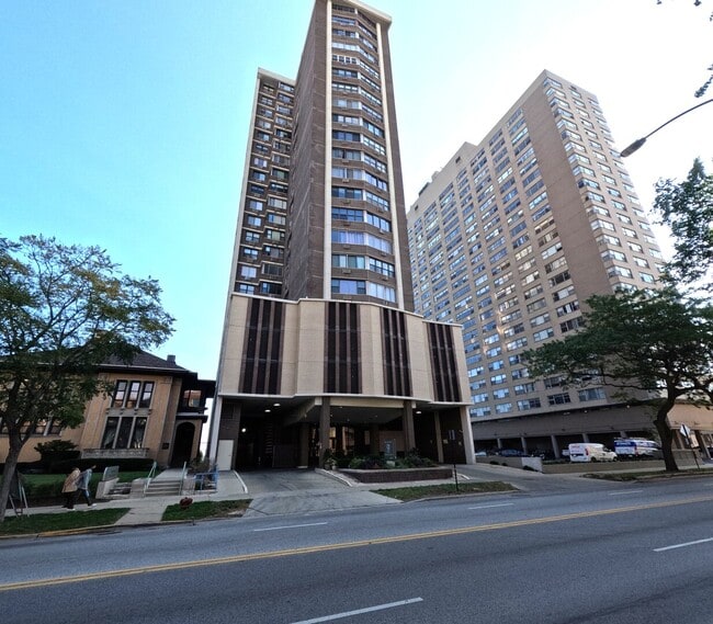 property at 6325 N Sheridan Rd