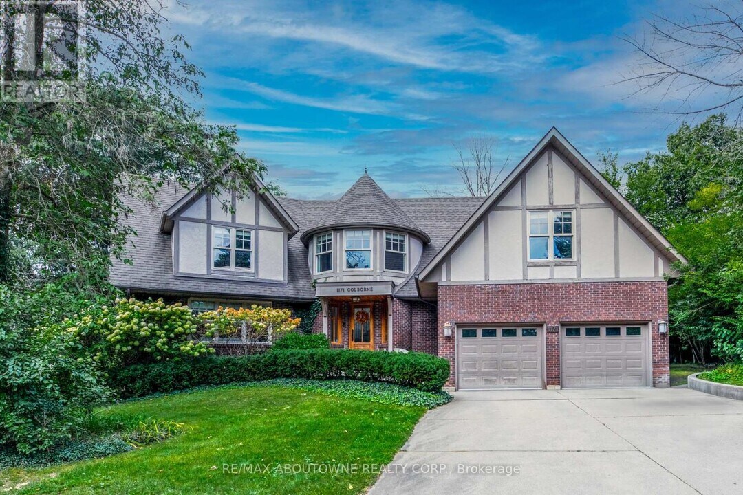 1171 Colborne Ct in Oakville, ON - Building Photo