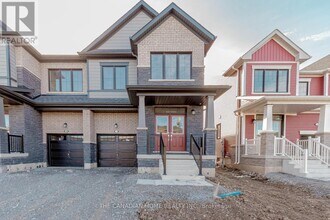 10 Sunflower Cres in Thorold, ON - Building Photo - Building Photo