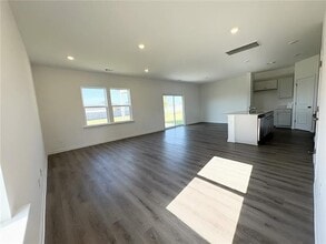 220 Hickory Rdg Trl in Kathleen, GA - Foto de edificio - Building Photo