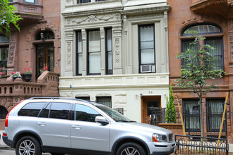 50 W 85th St in New York, NY - Foto de edificio - Building Photo