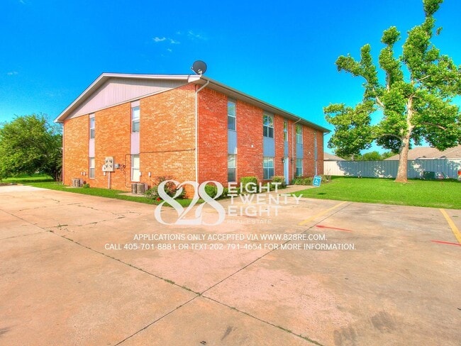 property at 511 W Fox Rd