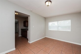 6143 Bolling Dr in Orlando, FL - Foto de edificio - Building Photo
