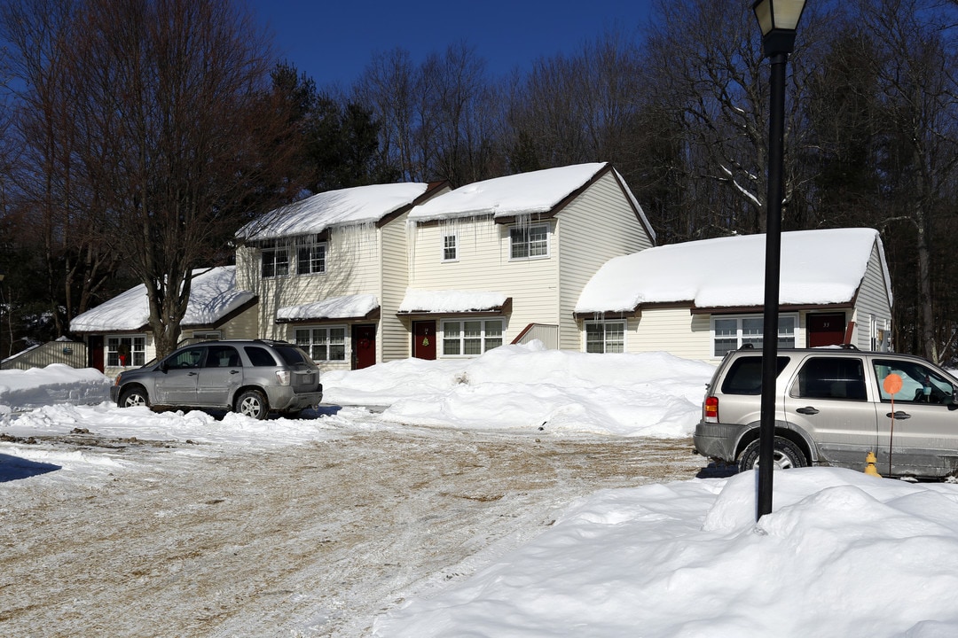Goodrich Apartments in Winchendon, MA - Foto de edificio