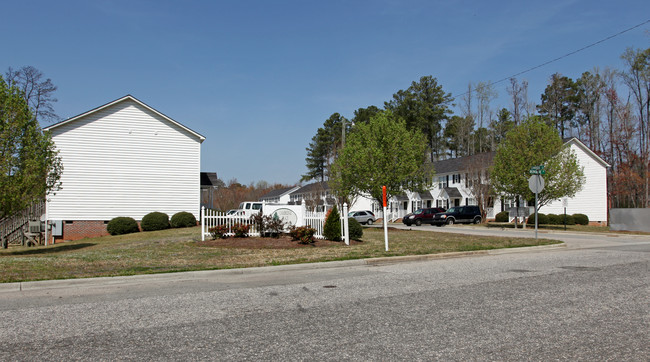 Caswell at Cambridge in Smithfield, NC - Foto de edificio - Building Photo