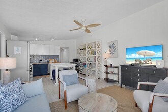 10 Clara Blvd in Key Colony Beach, FL - Building Photo - Building Photo