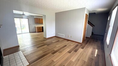 4348 Shady Meadows Dr in Grove City, OH - Building Photo - Building Photo