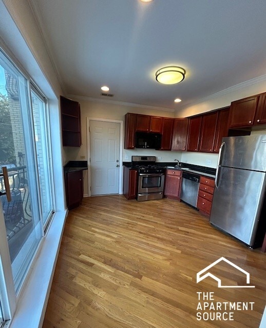 2053 W Summerdale Ave, Unit 2N in Chicago, IL - Foto de edificio - Building Photo