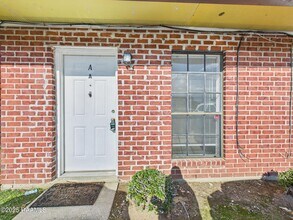 104 Country Ln in Lafayette, LA - Building Photo - Building Photo