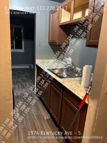 1974 Kentucky Ave in Cincinnati, OH - Building Photo - Building Photo