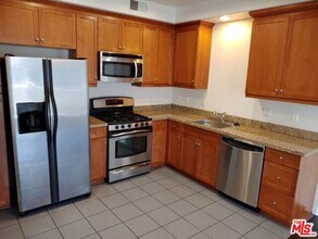 360 W Ave 26 in Los Angeles, CA - Building Photo - Building Photo
