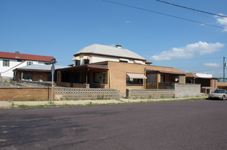 2202 NE Jefferson in Peoria, IL - Building Photo - Building Photo