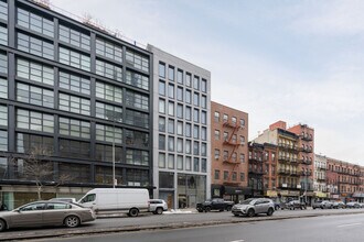 260 Bowery in New York, NY - Building Photo - Building Photo