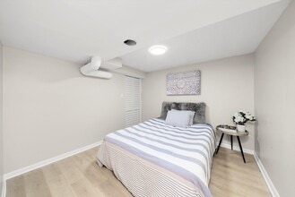 4735 N Kilbourn Ave in Chicago, IL - Building Photo - Building Photo