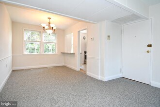 1303 Belle View Blvd, Unit B1 in Alexandria, VA - Building Photo - Building Photo