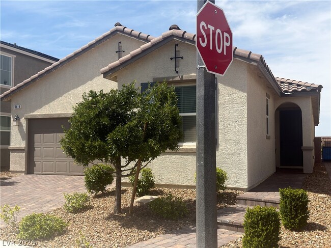 3618 Tondela Ln in Henderson, NV - Building Photo - Building Photo