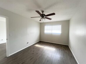 2602 Penny Ln in Austin, TX - Building Photo - Building Photo
