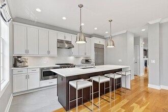 77 Havemeyer Ln in Stamford, CT - Building Photo - Building Photo
