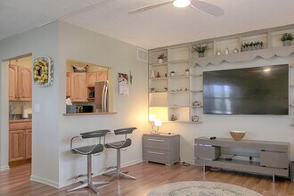 210 Horizon St E in Boynton Beach, FL - Building Photo - Building Photo