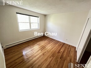 11 Cogswell Ave, Unit 18B in Cambridge, MA - Building Photo - Building Photo