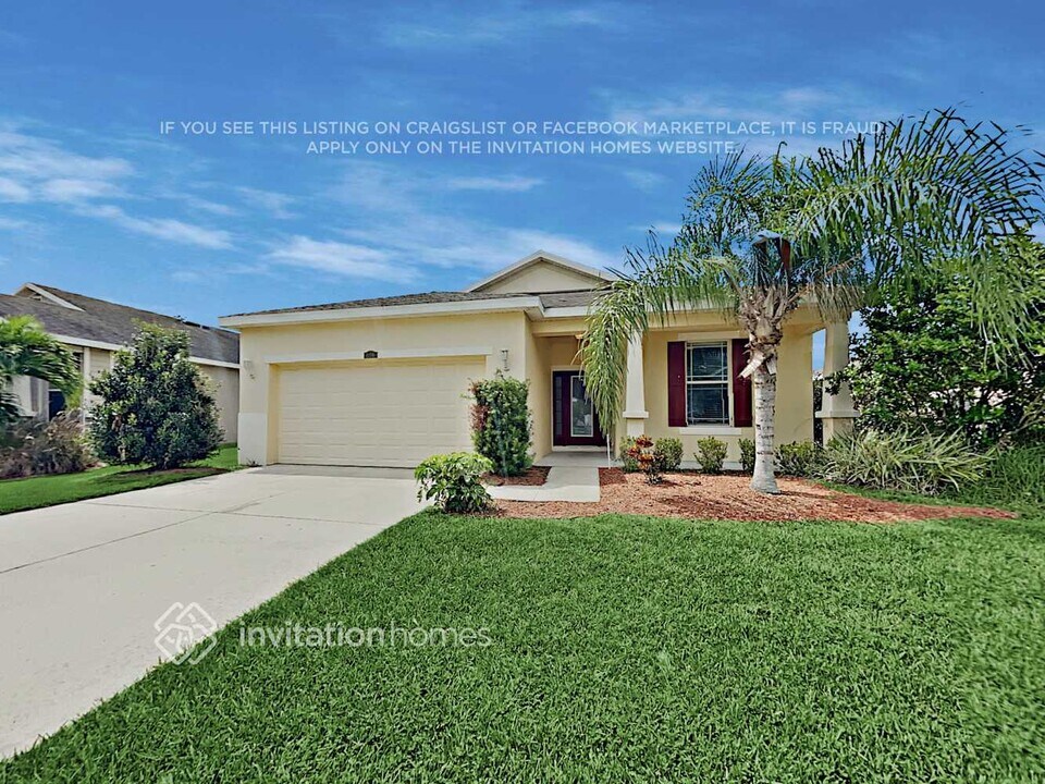 12218 Fairlawn Dr in Riverview, FL - Building Photo
