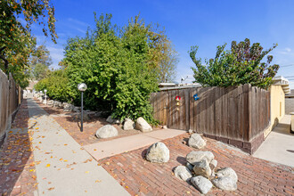 1280 W 25th St in Upland, CA - Building Photo - Building Photo