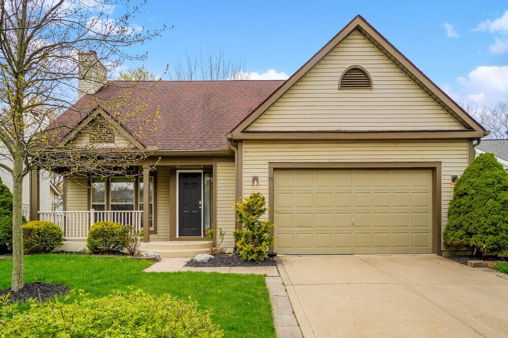 95 Bridgeport Way in Delaware, OH - Foto de edificio