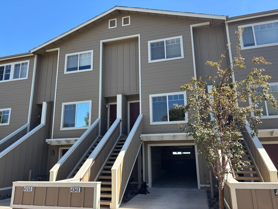 4340 Nathan Stephen Ct in Reno, NV - Building Photo