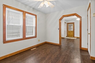 2219 S Elm St in Muncie, IN - Building Photo - Building Photo